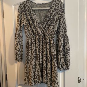 Gray leopard print long sleeve dress
